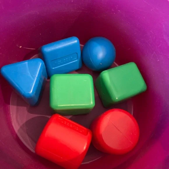 Vintage Tupperware toys shape o bucket sorter - Picture 5 of 5